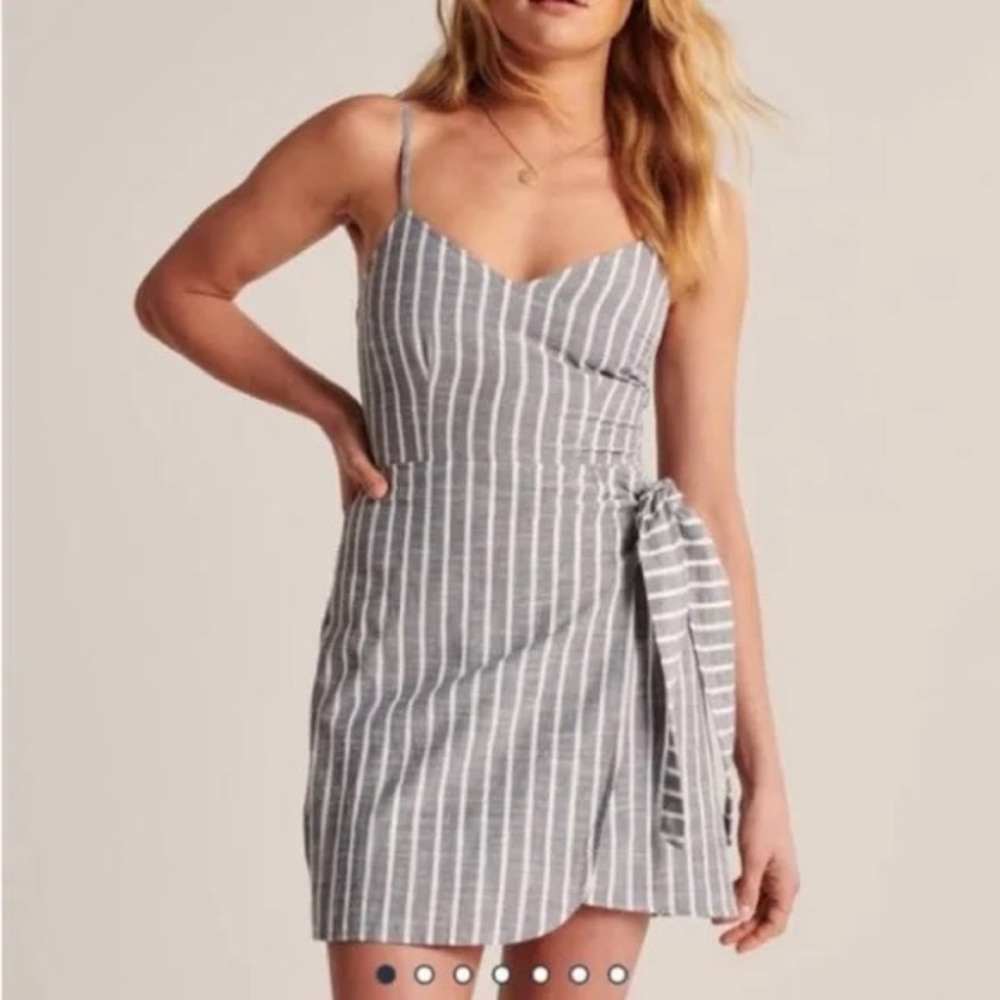 Abercrombie and fitch wrap dress